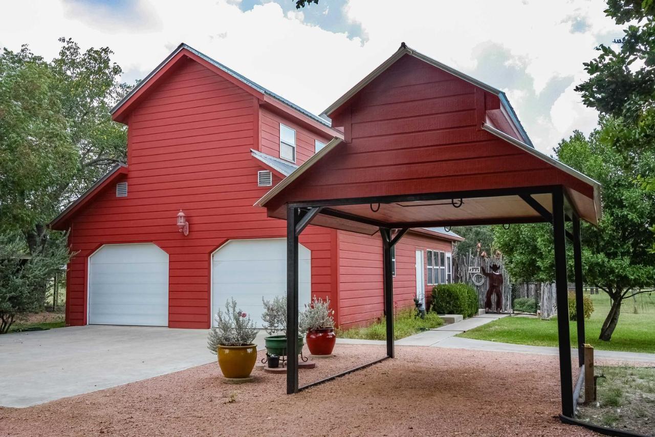 Ark Bunkhouse Fredericksburg Hideaway With Hot Tub Vila Exterior foto