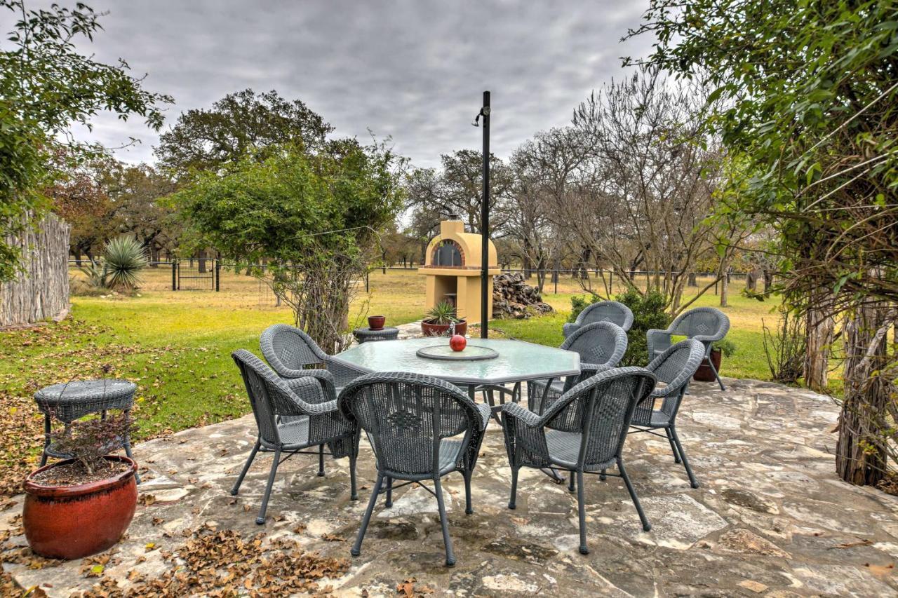 Ark Bunkhouse Fredericksburg Hideaway With Hot Tub Vila Exterior foto