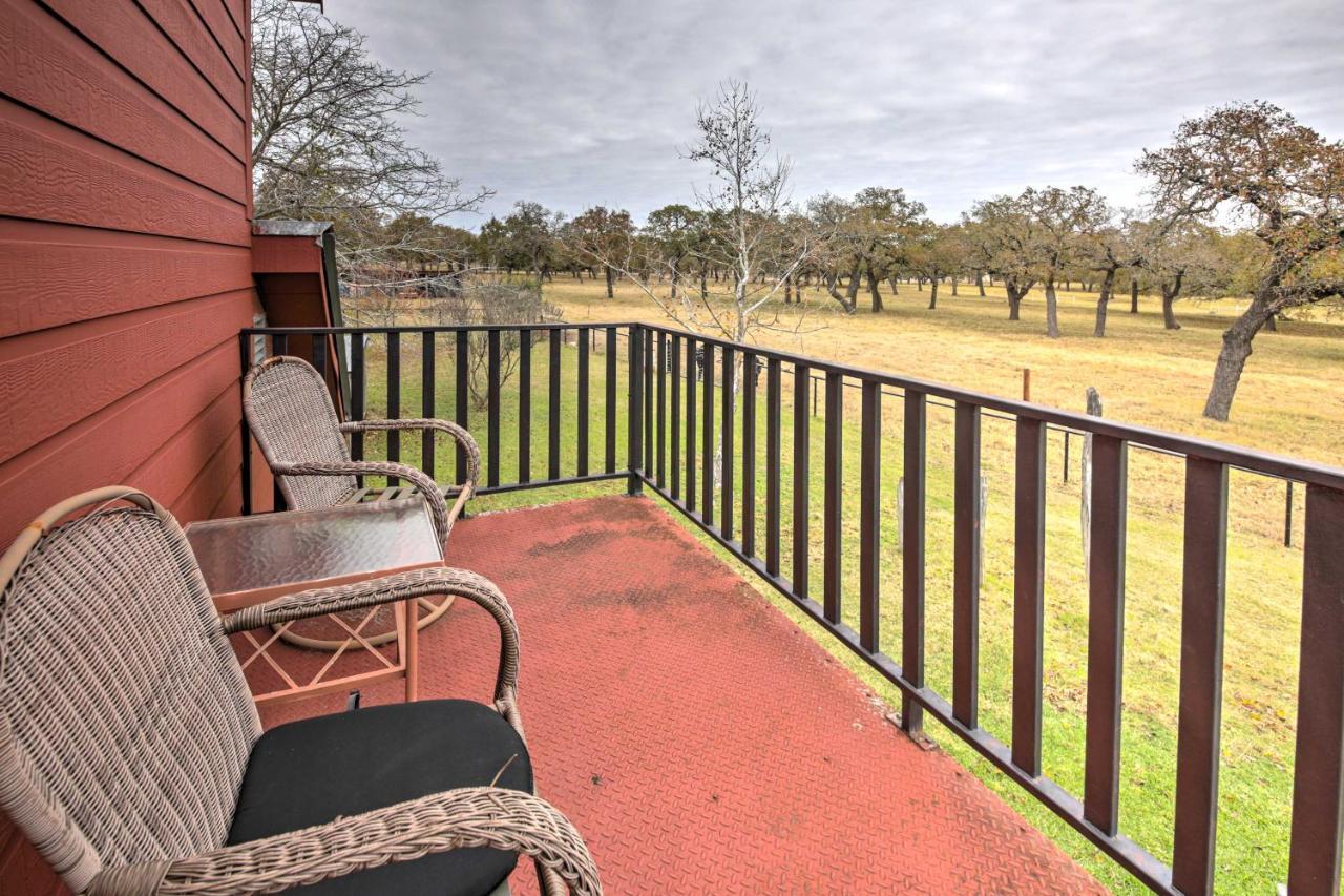 Ark Bunkhouse Fredericksburg Hideaway With Hot Tub Vila Exterior foto