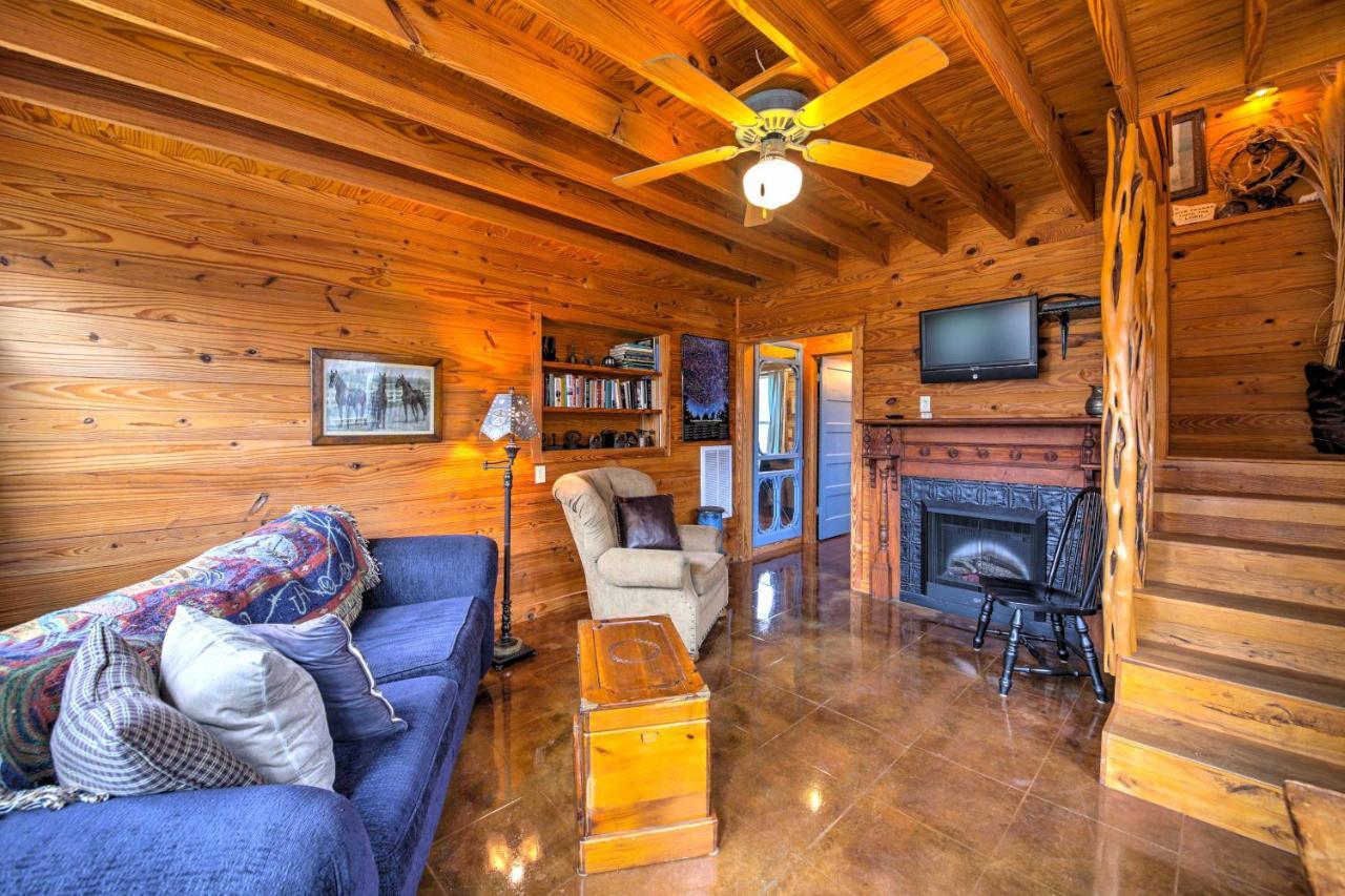 Ark Bunkhouse Fredericksburg Hideaway With Hot Tub Vila Exterior foto